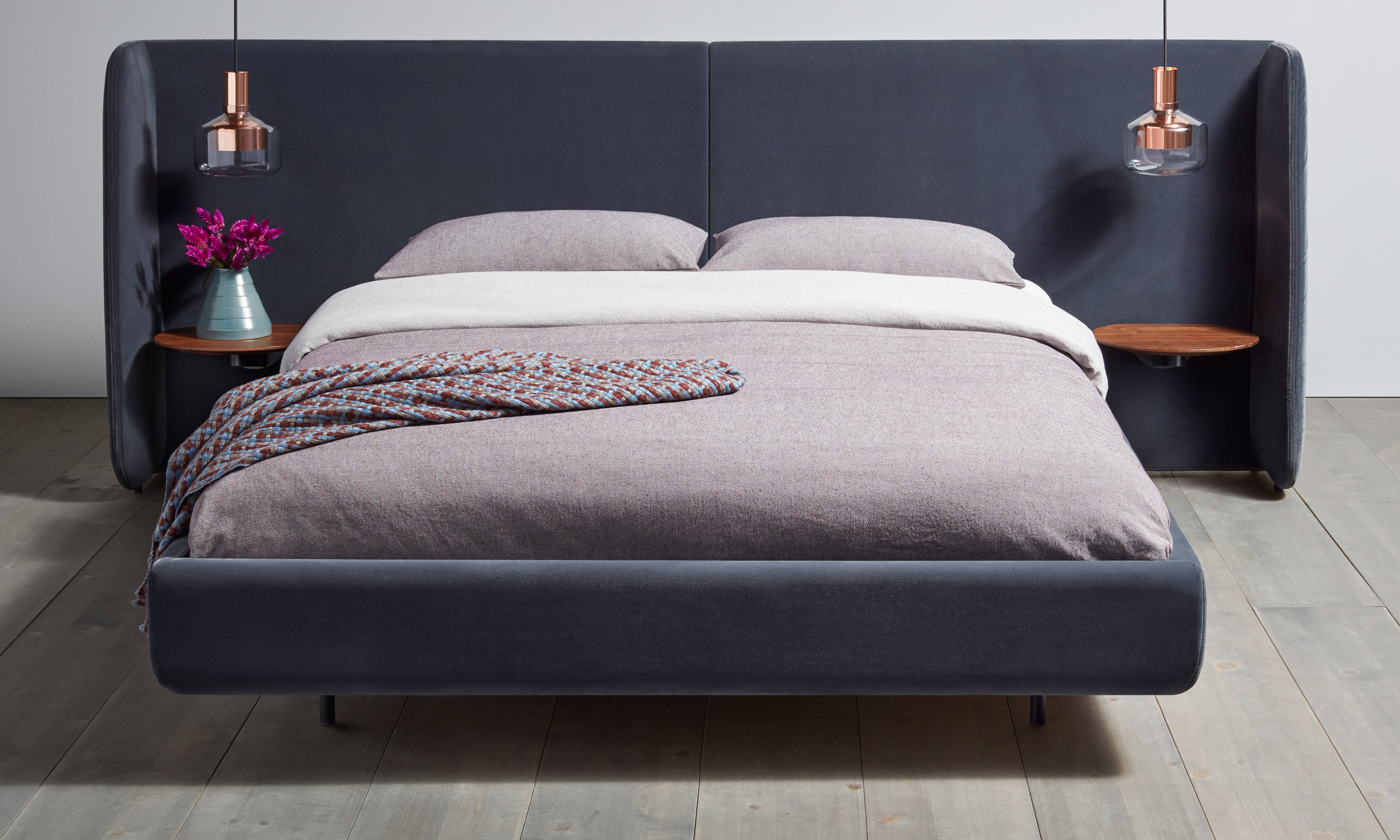 Hunker Queen Bed